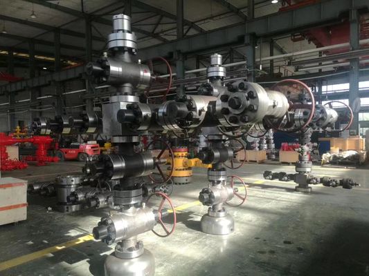Kuyu Sondajı için API 6A Petrol Sahası Kuyu Noel Ağacı / Petrol X-Mas Ağacı