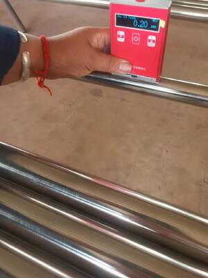 API 11B Standard Korozyona Dayanıklı Yüksek Çekme Mukavemetli Cilalı Çubuk Petrol Sahası Sucker Rod Uygulamaları İçin